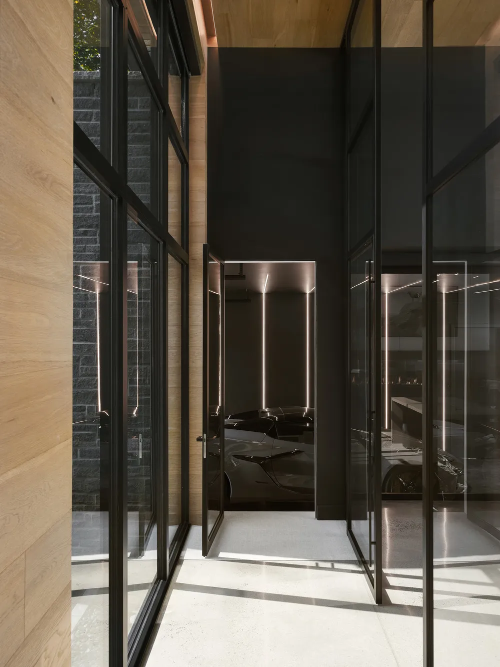 Du Corail Residence: Living Within the Landscape. Image courtesy of: Maxime Brouillet