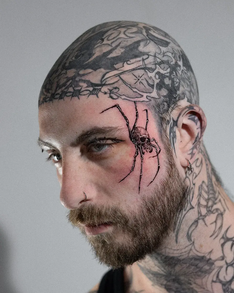 3-comma-4x5-black-and-gray-face-spider-skull-seoul-ink-tattoo-resident-artist-travel-custo.webp