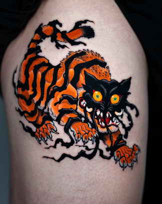 Large scale color tiger tattoo, custom illustrative work by resident artist JinQ, Seoul Ink Tattoo Seoul 2026