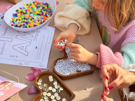 Little Hands Creating: A Holistic Family Experience in Educational Enrichment & Creative Wellness