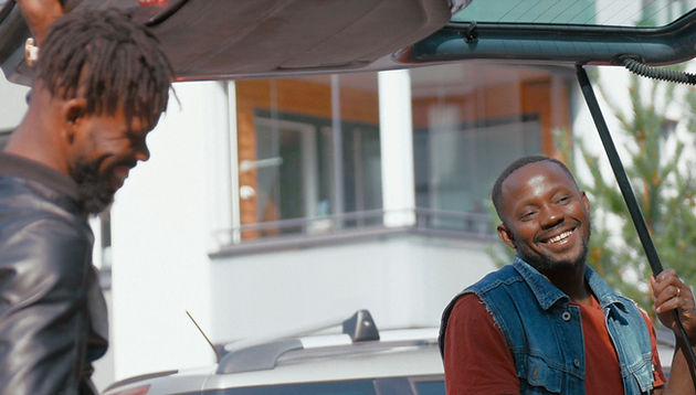 Silent Legacy - Still Image - Sibiry amused by his difficult position