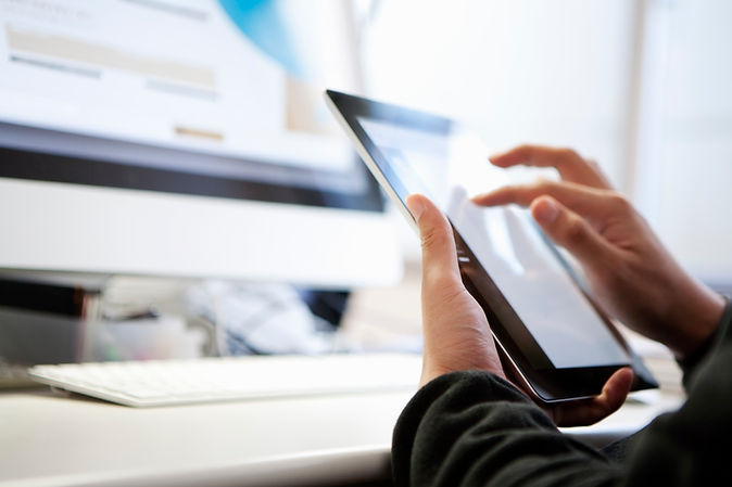 Biuro firmy, projektowanie stron internetowych