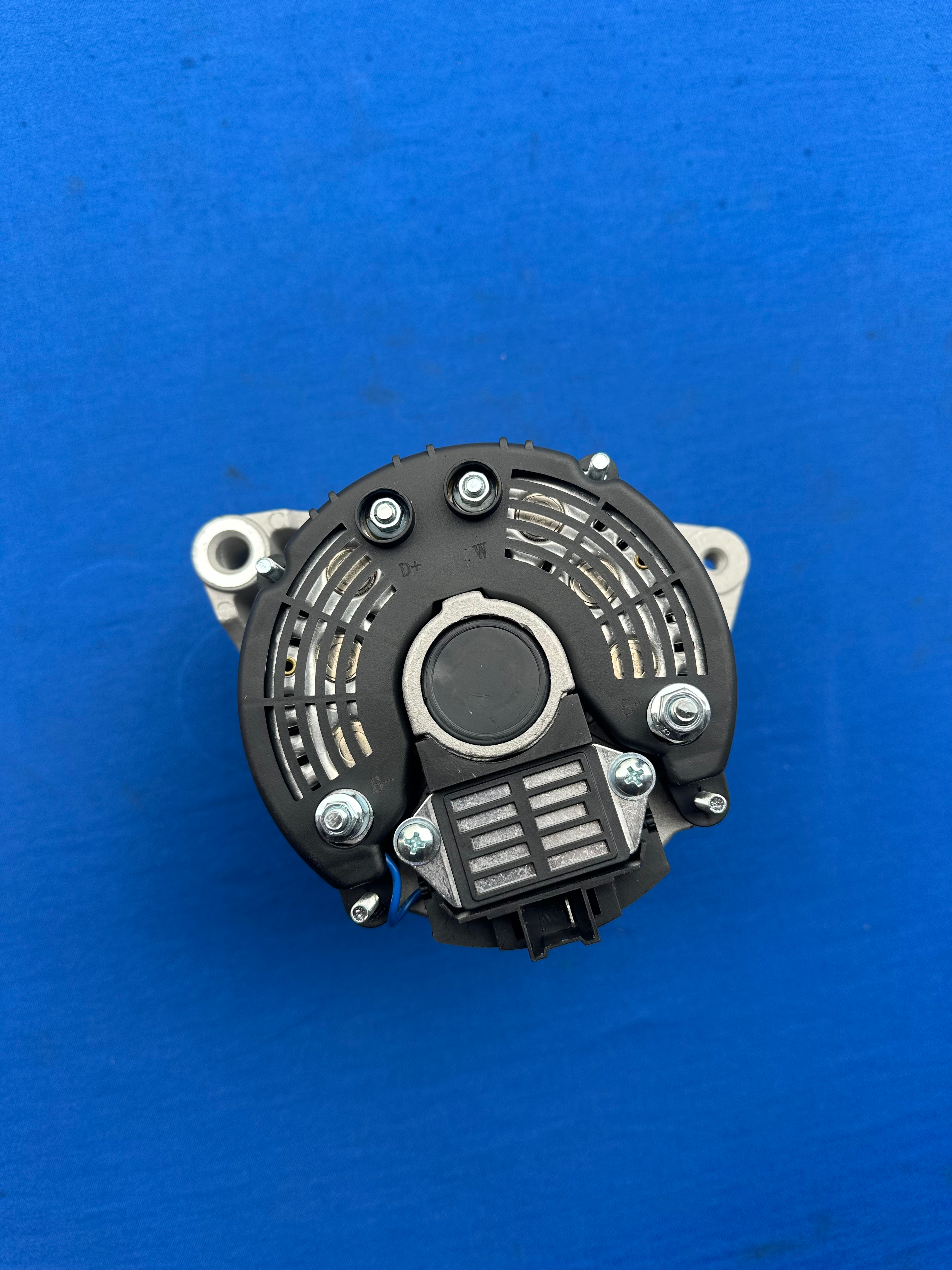 Peugeot 205 TU engine alternator 70A (9C)
