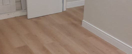 Piso Vinílico -
VinilForte (Carvalho)