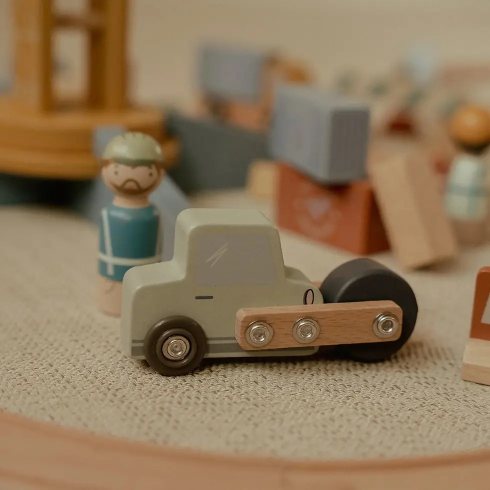 Thumbnail: Little Dutch | Wooden Crane + Train track