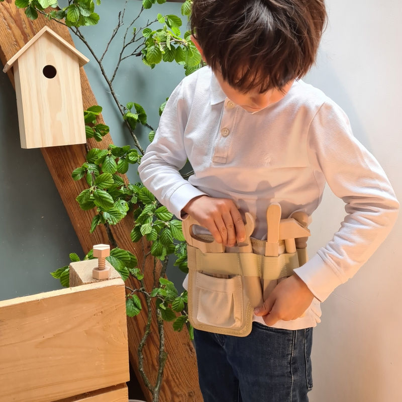 Thumbnail: Wooden Toy Tool Belt