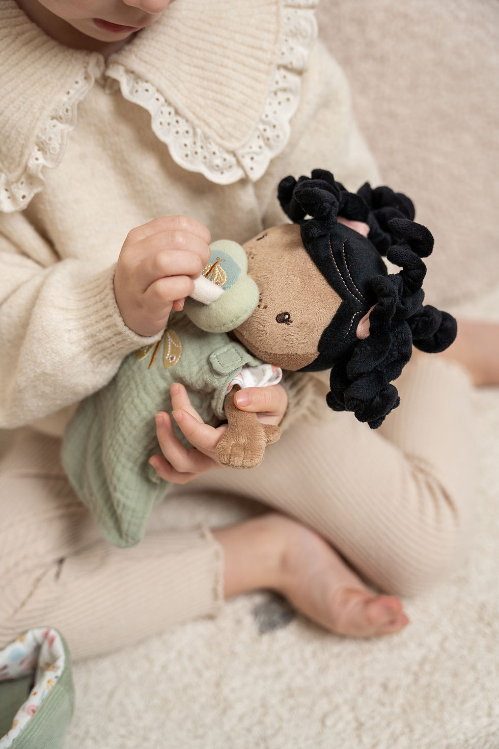 Thumbnail: Babydoll Evi | Flowers & Butterflies