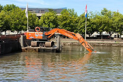 Nancy, dragage du port de Nancy Saint-Georges