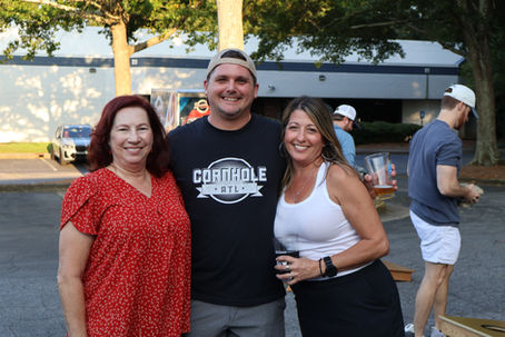 What to Expect at a Social Sports League Night