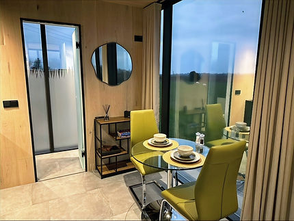 dining room_edited.jpg