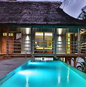 lou-moon-lodge-ghana.webp