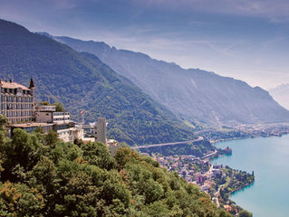 “Nos étudiants vivent des expériences immersives dans l’univers du luxe”