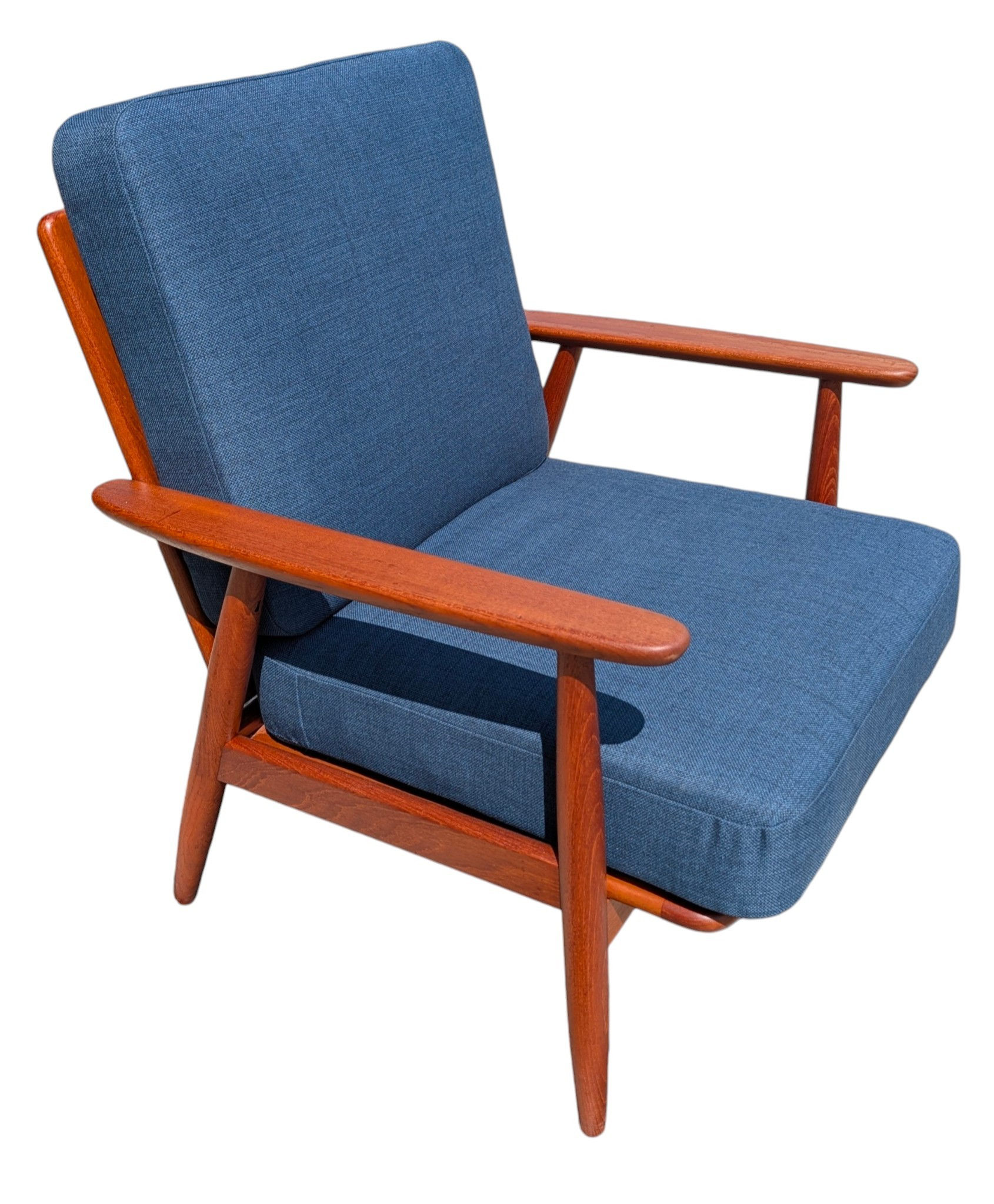 Lounge Chair w Blue Fabric - 082637
