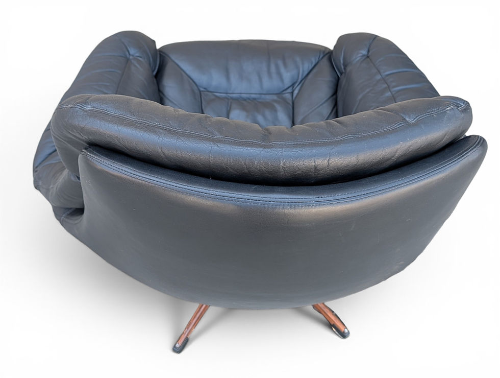 Thumbnail: Leather Lounge Chair by Bramin - 072629