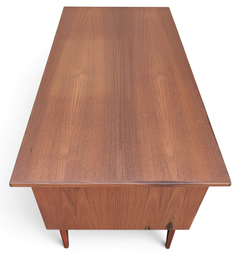 Thumbnail: Teak Desk - 092616