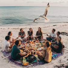 🥪🌊 Why a Sandwich Tastes Better at the Beach