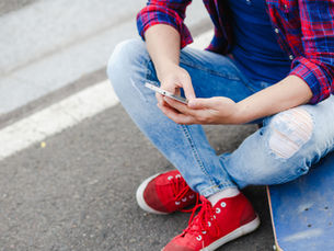 Zo praat je met je kind over sexting