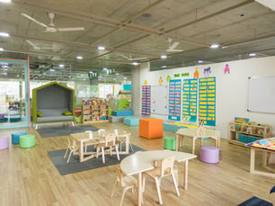 Nieuwe gebouwen voor de Nederlandstalige Academie en de kleuters in de Van Asbroeckschool in Jette