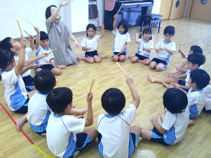 年長組のリトミック