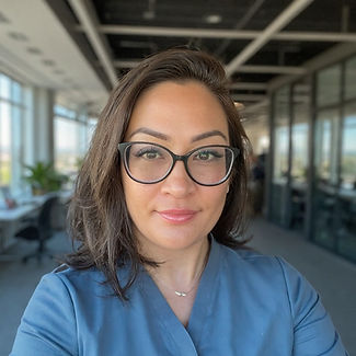 photo Kelly website.jpg