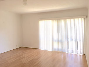 pacific9.470loungenewblinds.jpg