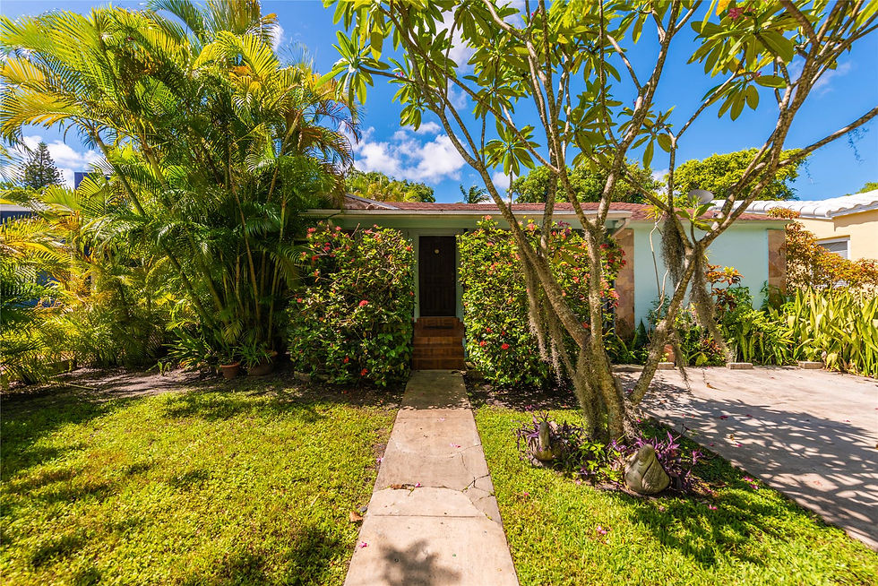 1918 SW 17 Ter, Shenandoah