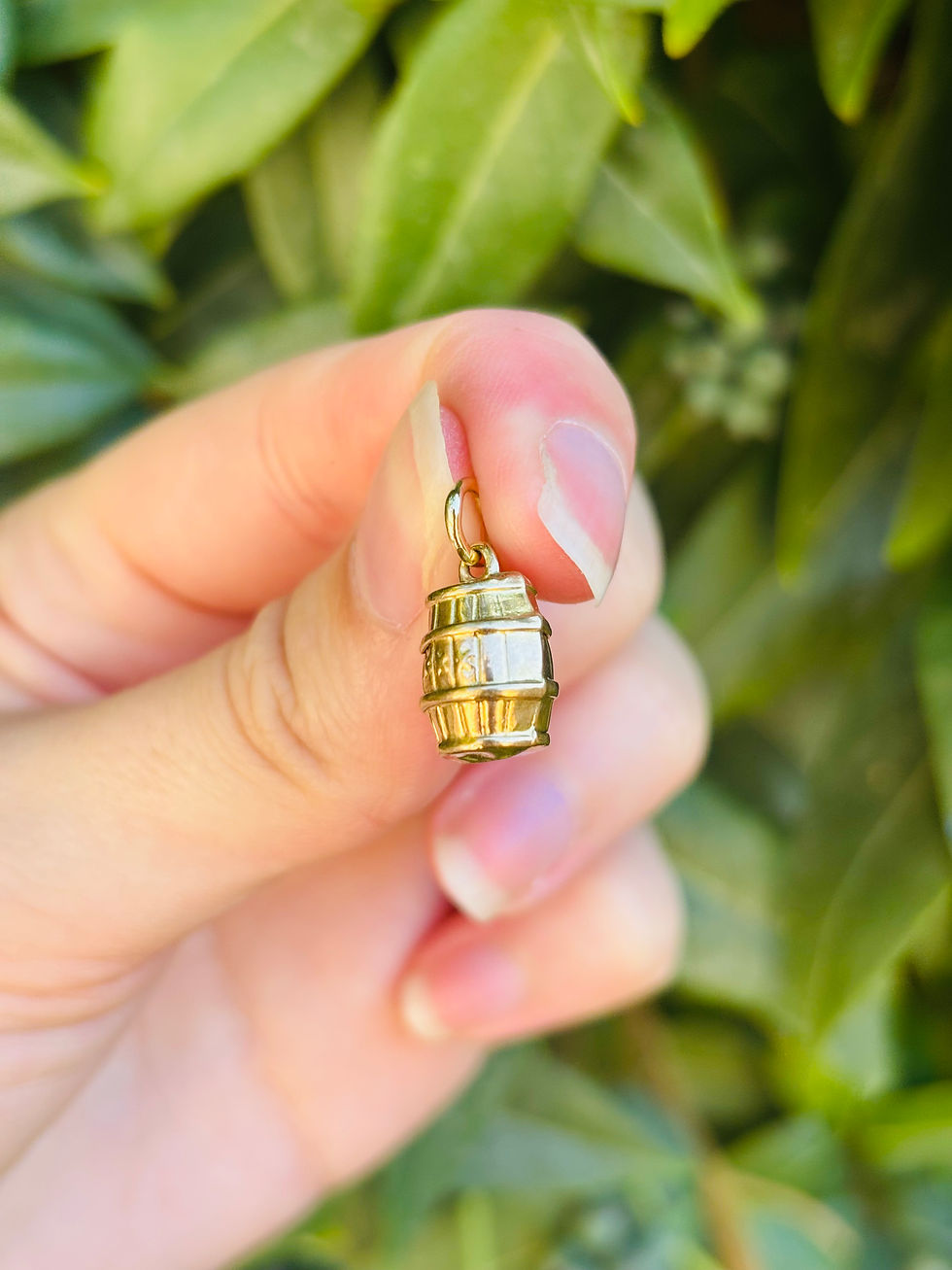 Thumbnail: Vintage 9ct barrel charm 