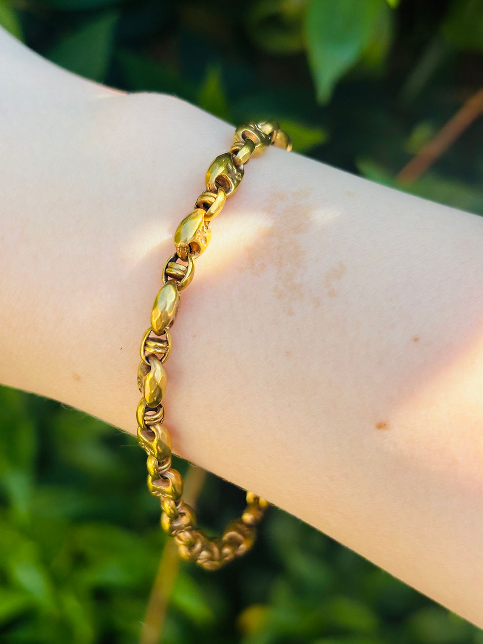 Thumbnail: Antique 9ct gold mariner bracelet
