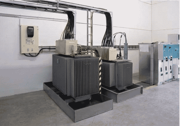 01--INDOOR.gif