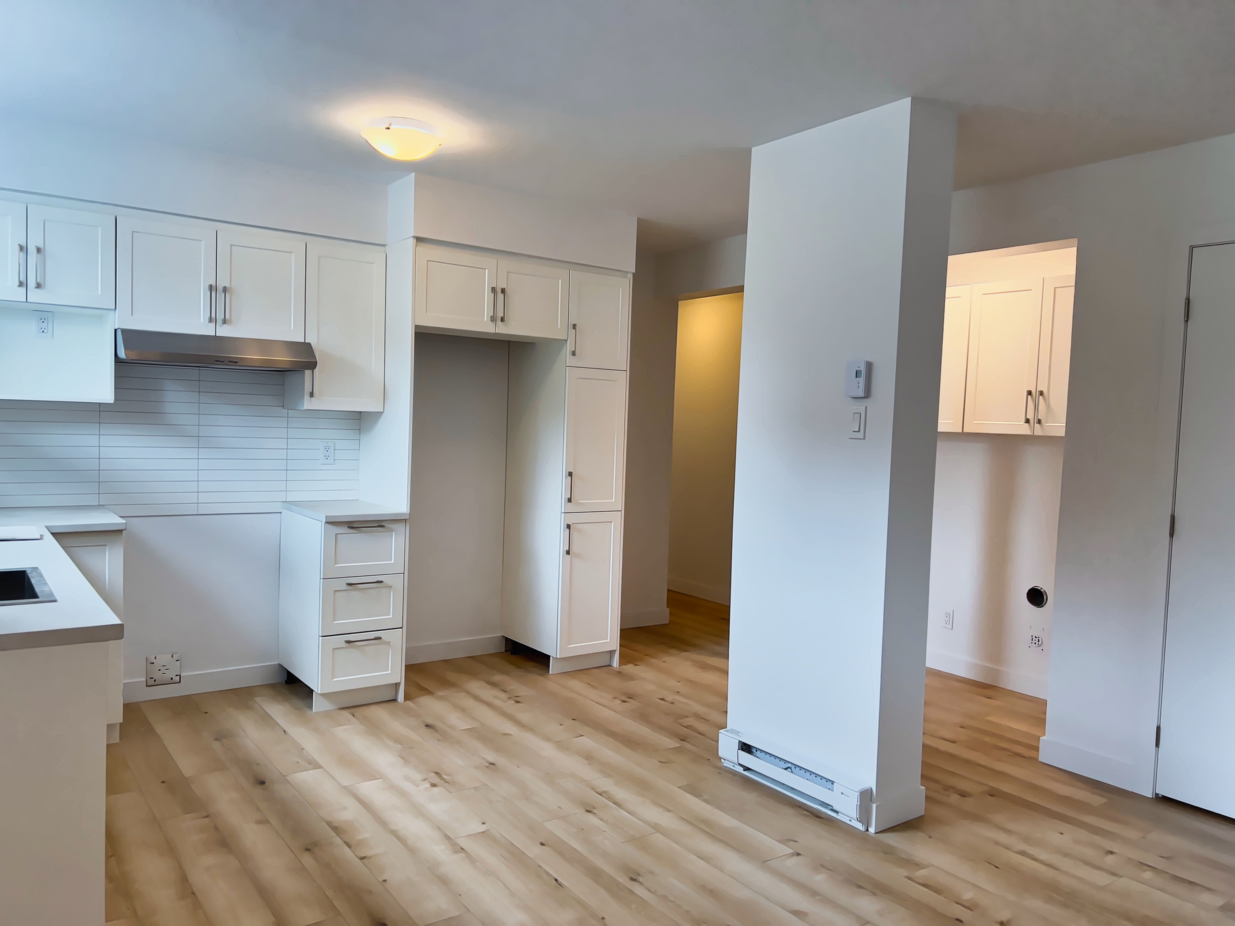 JUILLET - Demi sous-sol 4 1/2 Rénové - Limoilou