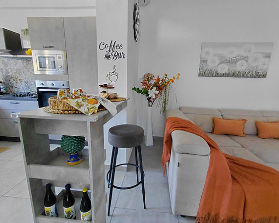 Angolo colazione intimo a Villa del Sole, casa vacanze da 4 posti letto ideale per weekend invernali e smart working