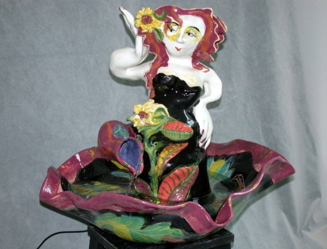 Maiden Fountain 13" x 24"