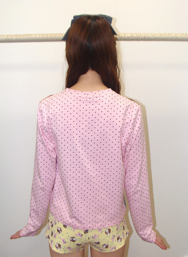 Ashley Williams / L/S T-SHIRT / BATHROOM | CHICKS WEB