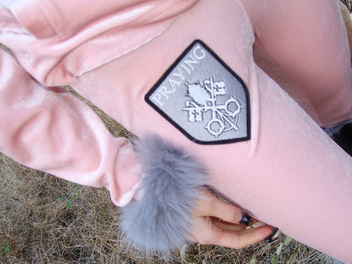 PRAYINGパンツ SPORTS VELOUR CAPRIS / PINK Praying / Praying Sports Velour Capris | CHICKS WEB