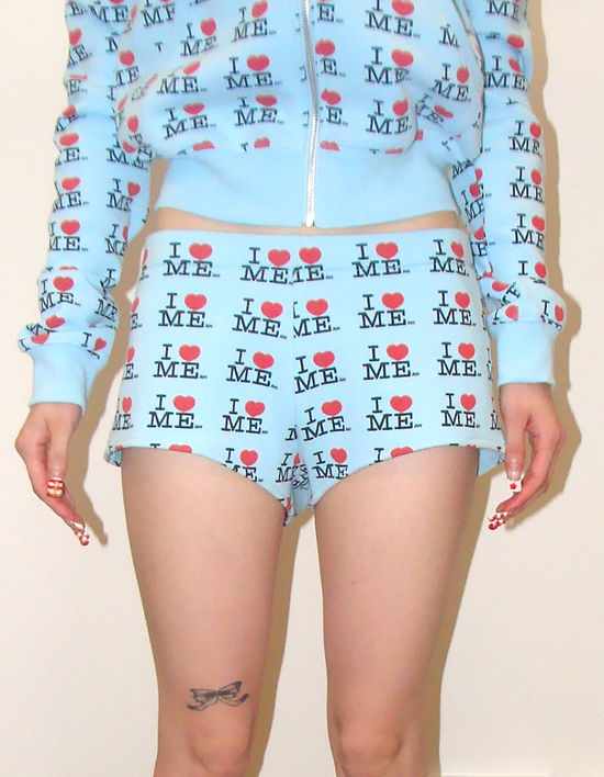 アイドル Ashley Williams BLUE I HEART ME SHRUNK PRE ORDER - BLUE I HEART ME SHRUNK BABY HOODIE – Ashley Williams