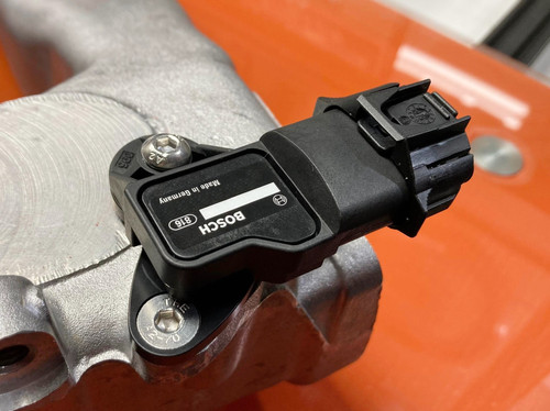 NISSAN Z32 300ZX Mounting Adapter for BOSCH IAT/MAP Sensor | Polar