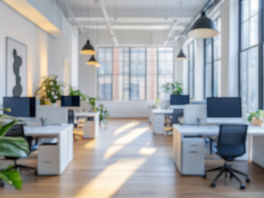 Le Parlement a définitivement adopté une loi visant à simplifier la transformation de bureaux et locaux commerciaux en logements. Une mesure utile, mais encore loin de répondre à l’ampleur de la crise du logement.
