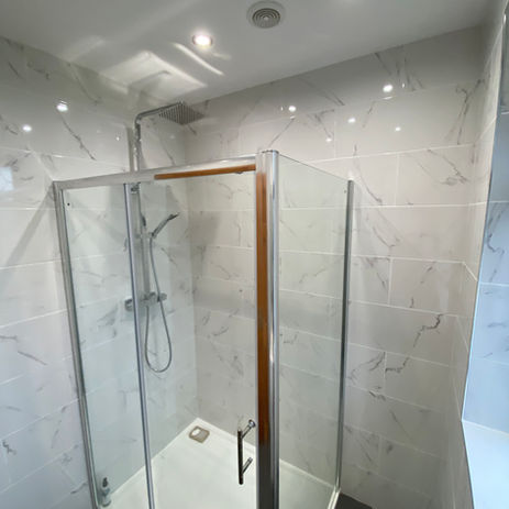 IMG_7440bathroomsbathrooms.JPG