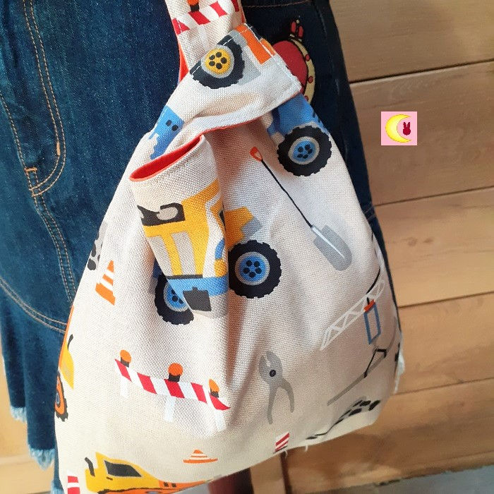 Miniature : sac fait main knotbag tote bag enfant sur mannequin