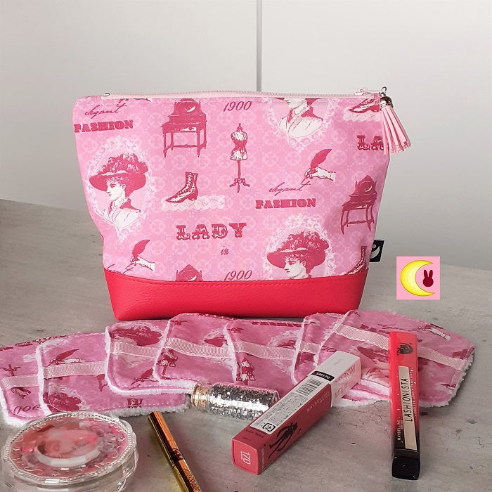 Thumbnail: demonstration de la trousse et lingettes en situation