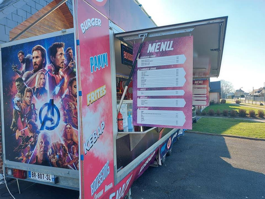 Covering personnalisé d’un Food Truck au Havre – design attractif