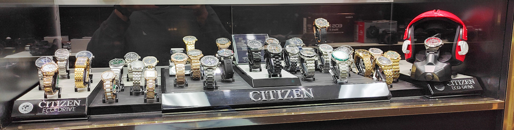 Brand new Citizen watches with Eco-Drive and quartz movements, available for men and women. Enjoy up to 40% off retail prices