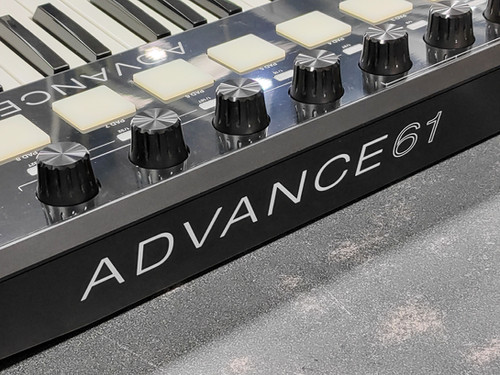 Akai Advance 61 Keyboard Controller | a1tradeandloan