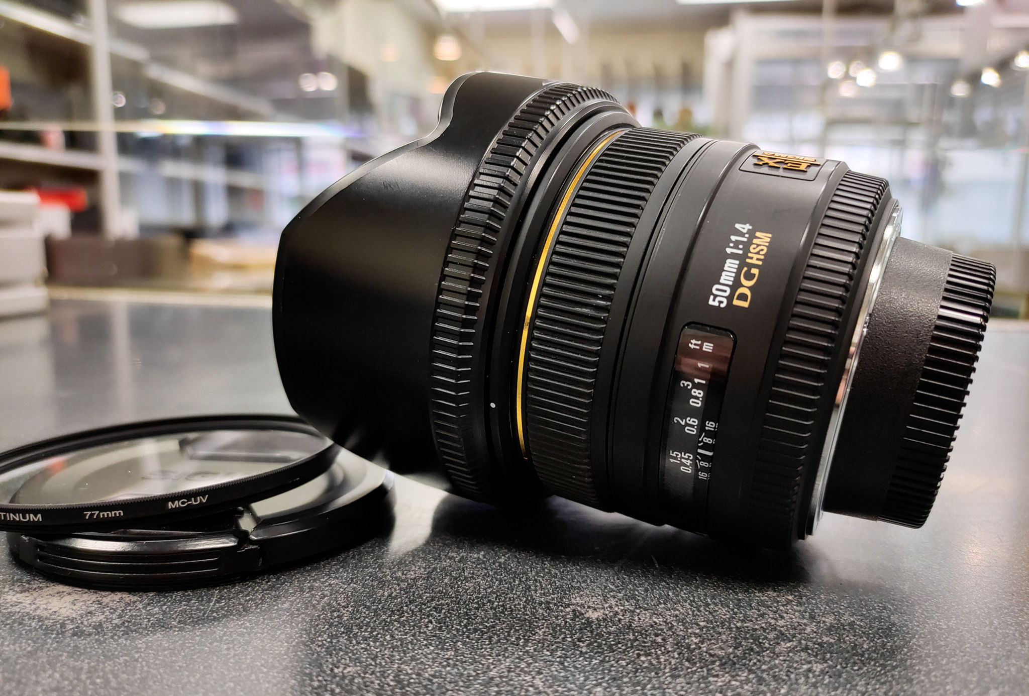 Sigma 50mm f/1.4 EX DG HSM Lens for Nikon F in excellent condition with lens hood