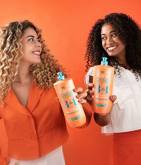 [FILM IN] MODELO COM PRODUTO_CACHOS_4_DSC09065.jpg