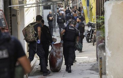 Se o morro descer e invadir o congresso e deixar no chão 25 corpos? Fica como?