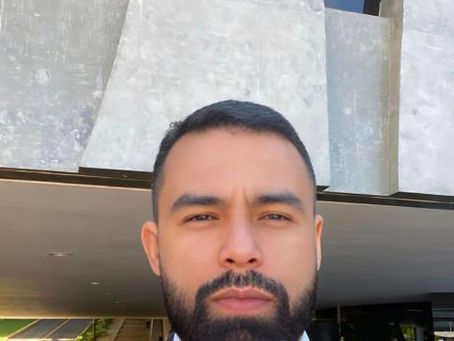A JANELA PARTIDÁRIA E OS ELENCOS DOS PARTIDOS POLÍTICOS
JONATHAN MILANEZ Advogado Eleitoral e entusiasta da política saudável como forma de promoção do bem-estar social explica.
