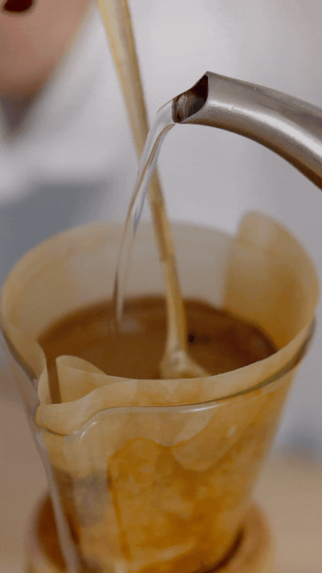 close up  pour over