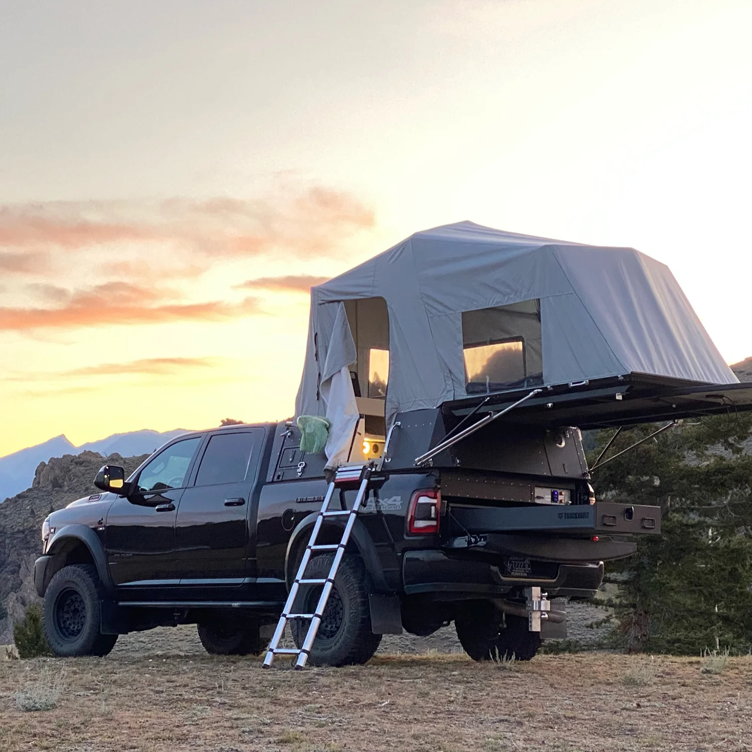 skinny-guy-campers_s.webp