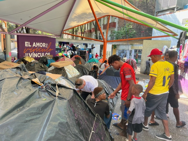Volunteers at the pop-up library